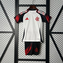 Conjunto Infantil Flamengo Away II 25/26 - Branco, Vermelho e preto